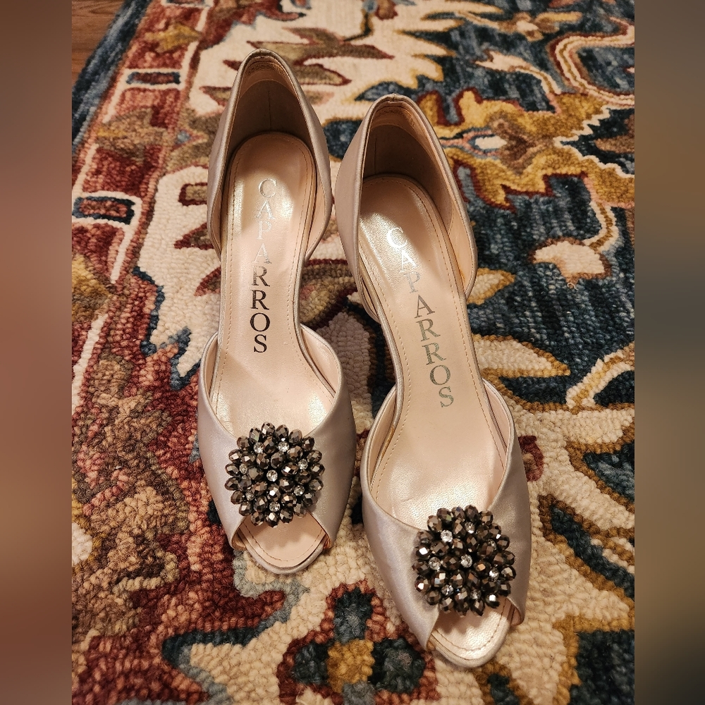 CAPARROS Satin pumps